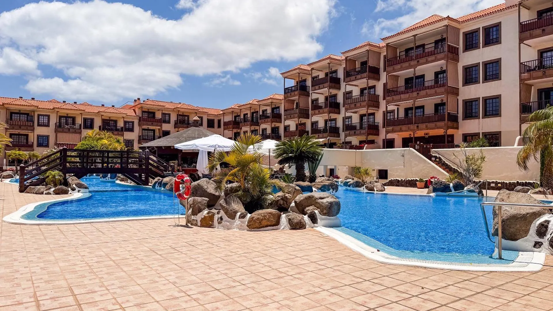 Magnificent Balcon With Sea And Pool View Daire Costa Del Silencio